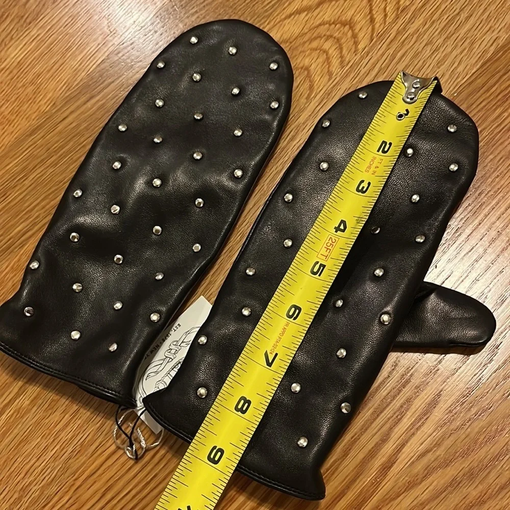 NWT Free People x Carolina Amato Carrie Studded Leather Mittens Black